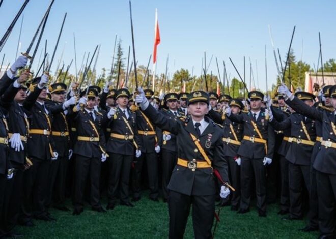 Yandaşlar duyurdu… Teğmenlerin kılıçlı yemini: ‘3 komutanın da TSK’den ihracı istendi’ iddiası!