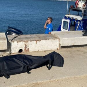 denizde erkek cesedi bulundu FXkuSkmi