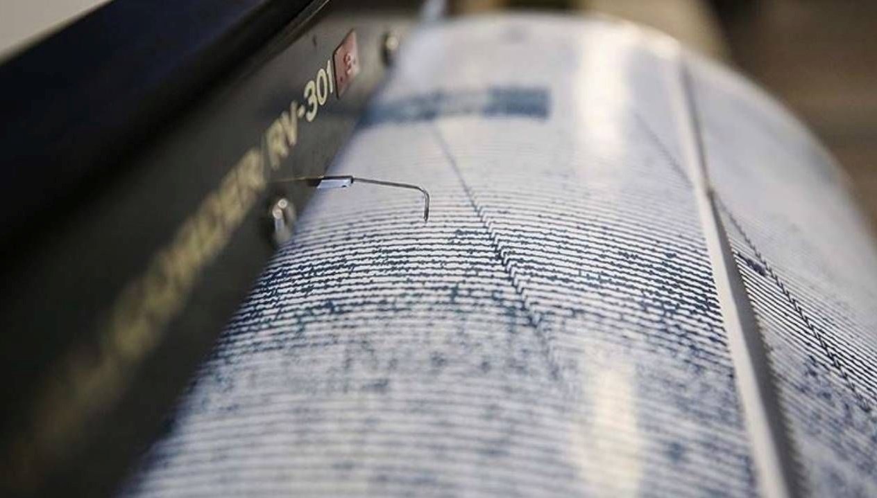 balikesirde artcilar suruyor sindirgida deprem oldu kandilli afad son depremler UxOMSdKf