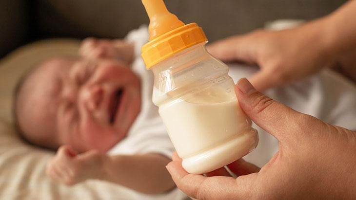 bebeginizin huzursuzlugu alerji olabilir cok sik goruluyor inek sutune dikkat YFCv7vE8.jpg